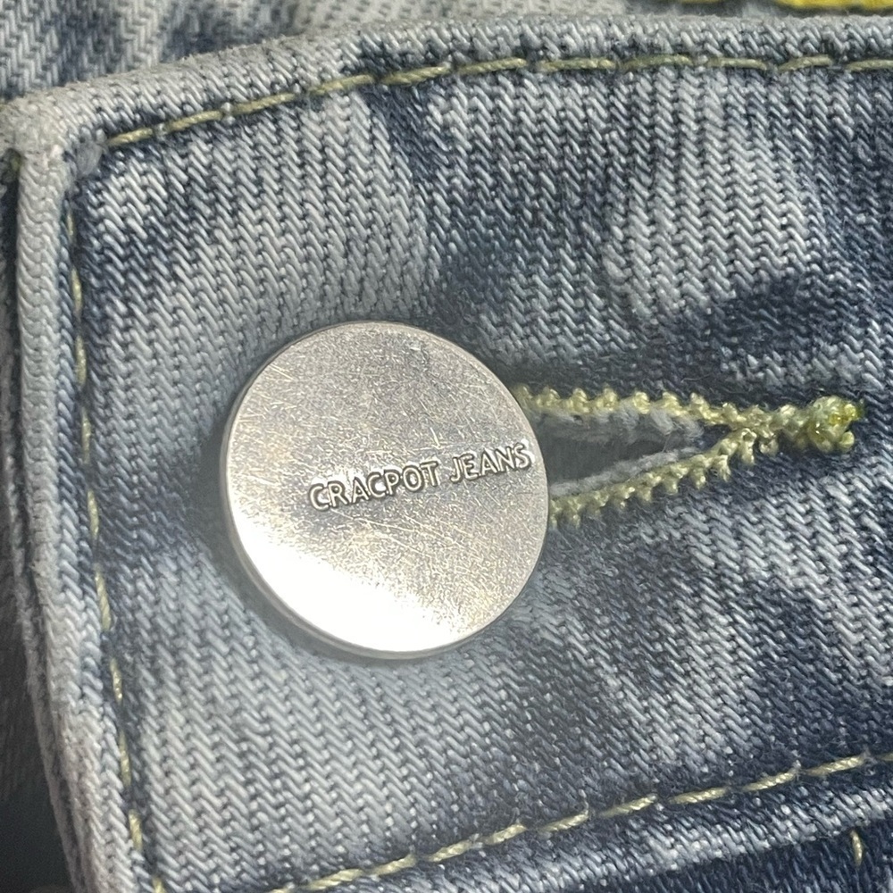 Cracpot Mom Fit Light Blue Jeans - Size 26, High Rise, Almost New - Picture 11 of 12
